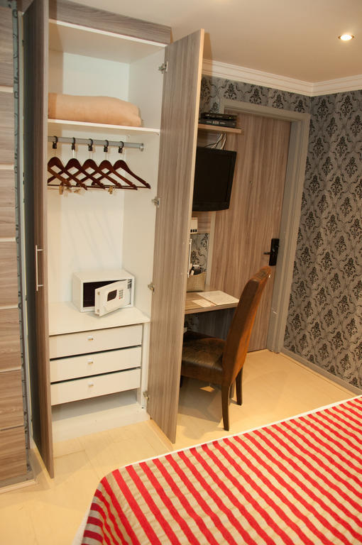 Social Hostal *
